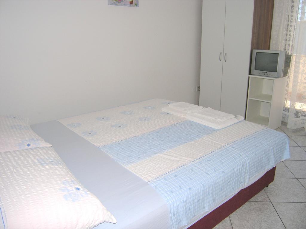 Apartments Murgic Крк Екстер'єр фото