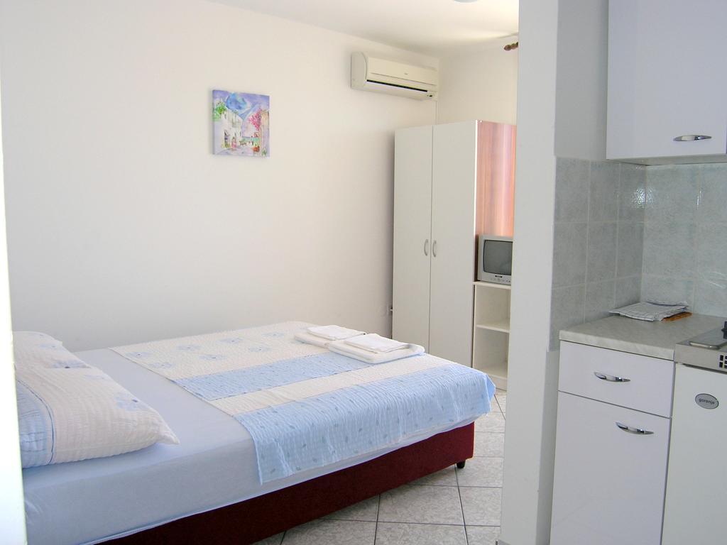 Apartments Murgic Крк Екстер'єр фото