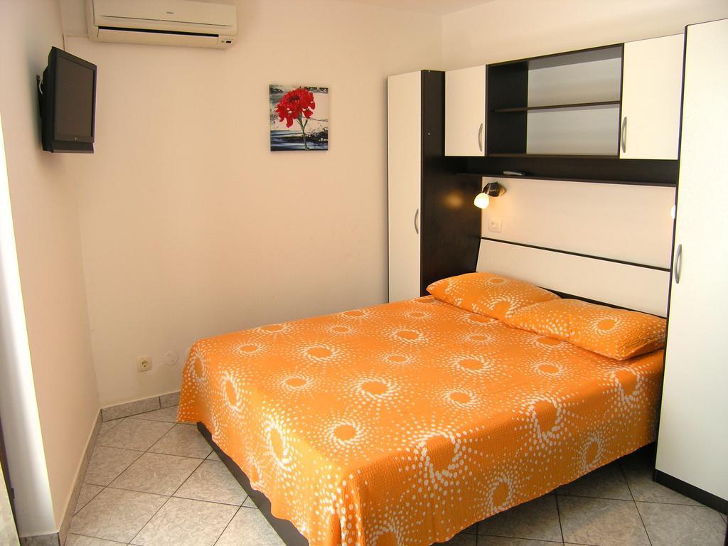 Apartments Murgic Крк Екстер'єр фото